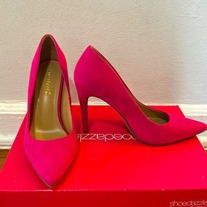 Hot pink pumps. 7.5. Only worn to try on, never worn outside.